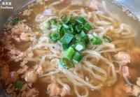 南投美食|市场美食，意面Q弹，肉燥香不油腻，每天还有限量冷泡茶