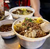 【中坜夜市】人气麻辣臭豆腐.麻将豆腐