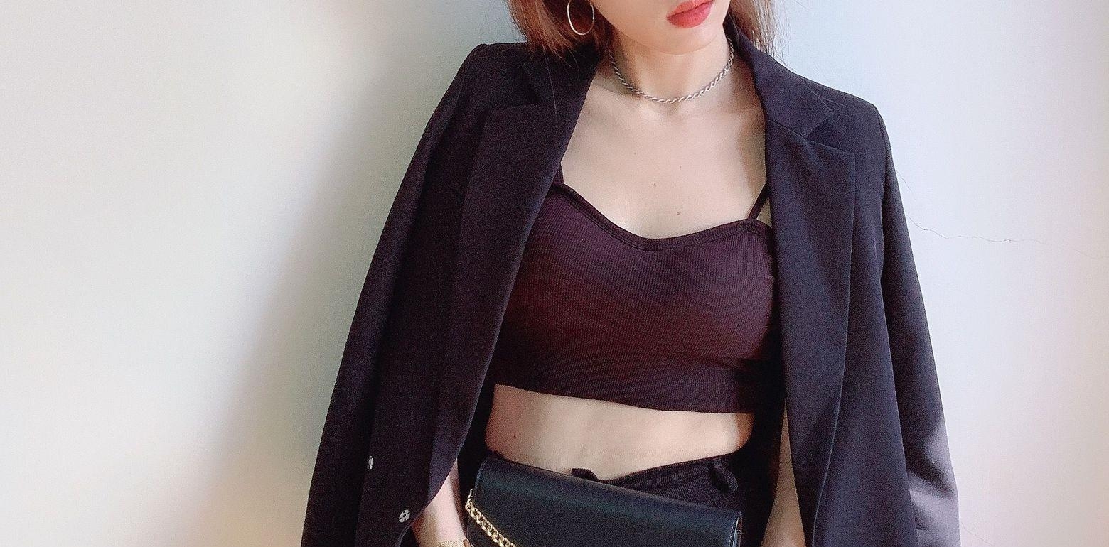 《穿搭》2021超高CP值的YV斜杠包，正式、休闲都可以背的美包，小包也好装