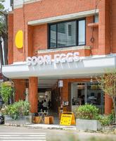台中南区-soorieggs 酥力蛋饼工学店 蛋饼份量多 酥皮的层次提升了入口的口感 沙拉酱酸甜清爽不负担!