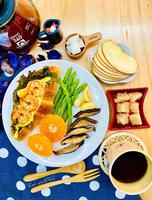 手作料理/早午餐?2022/10/25 主食:起司鲜虾嫩蛋可颂/烤香菇(蒜瓣)