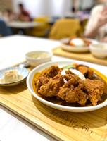 ［新竹/竹北］私嚐の吃饭-咖哩 丼饭 乌龙 竹北店?｜CP值超高平价咖哩饭 还有狗狗陪吃饭唷??