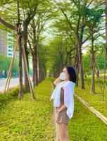 ꒰�꒱ 龙猫隧道 轻轨两旁行经五百公尺长的小叶榄仁树林�高雄轻轨最美路段�