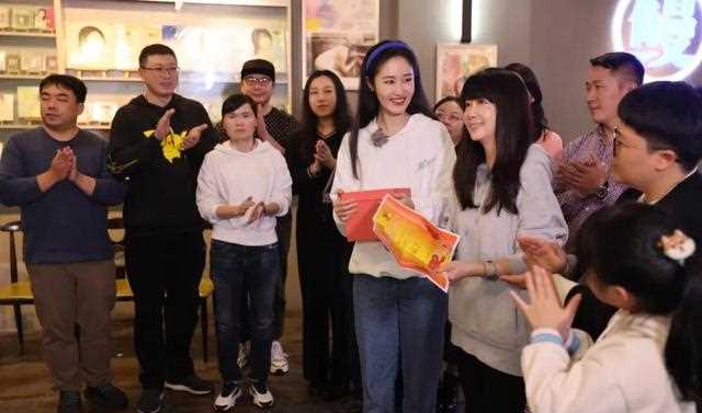 再次见到孟庭苇 只因双向奔赴爱 （中）幕后篇-最特别的礼物