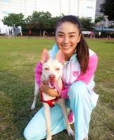 洪小铃私下里随性的穿搭都透露着讲究，不信来看