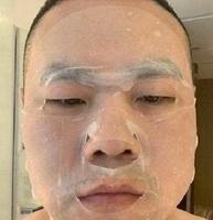 岳云鹏分享照片，并说了6个字，可见当代男人越来越注重保养