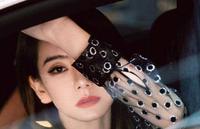 戚薇发文称，女生喜欢打扮并不代表着肤浅，望男生不要误解