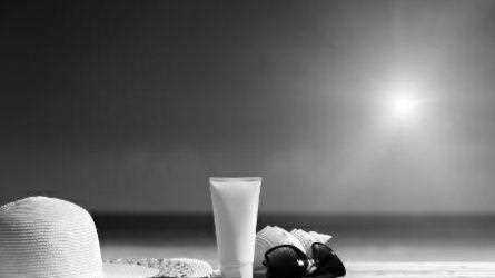 对紫外线say no“蕉下”们好使吗？“硬防晒”火爆出圈内卷激烈 价格浮动大 防晒力差异小