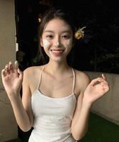 辣网红“半藏森林”绿了阿沁，“三人行”揭开“网红出圈时代”