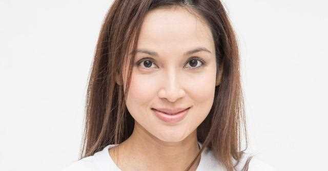 岁月对女神是厚爱的，郑雪儿皮肤依然好，她的护肤心得值得学学