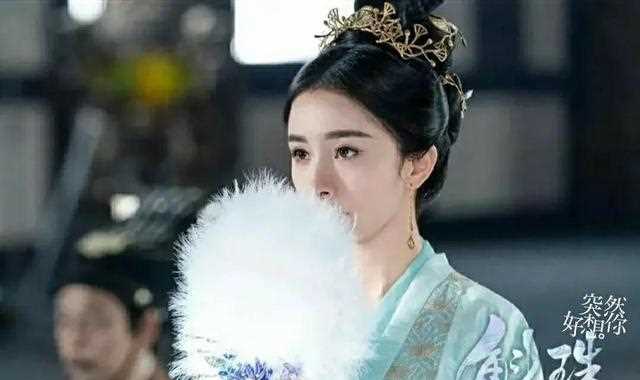 斛珠37:爱情牙印疼不疼？君臣有别！方诸送嫁吐血，海市封妃情断