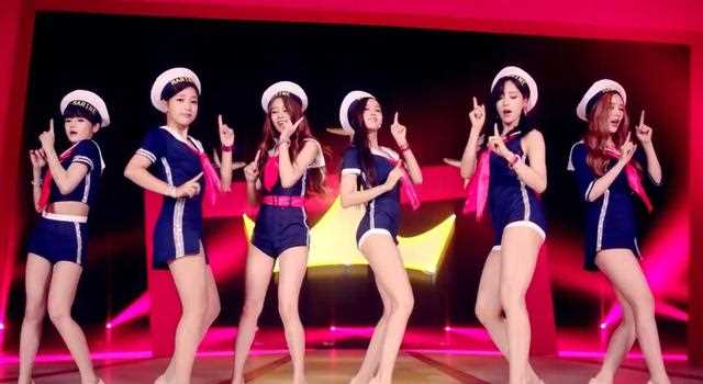 她们的歌曲让无数女网友痴迷，现在却无法活动