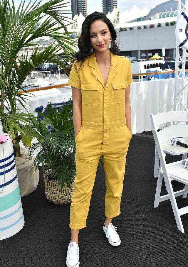 今年也同样流行的柠檬黄 明亮抢眼连IU 宋祖儿都拥有