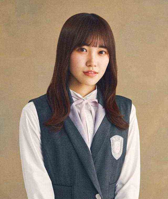 成为深夜档主持人，樱坂46的副队长松田里奈，把握好机会