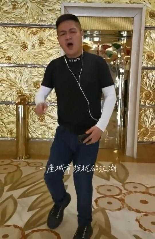 刘英扮演者蒋依杉老公发新歌遭网友质疑：你是一点也不怀念大脚婶