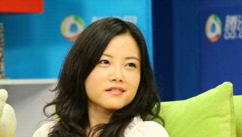 张国立“御用歌手”戴娆的近况 为了家庭淡出歌坛