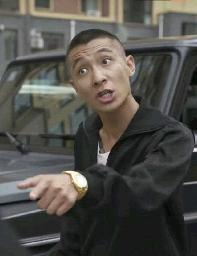 段宏楠触电身亡后出现气愤一幕，被嘲讽喜欢要礼物，女友发声表态