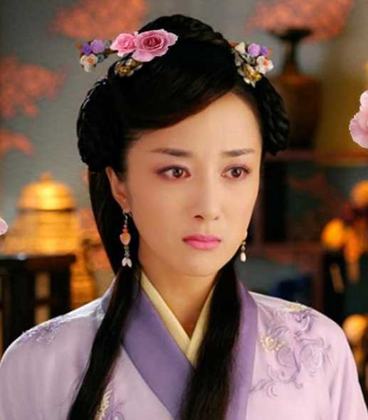 被狗咬伤，多次整容，古装剧女王李依晓被一只狗改变了的人生