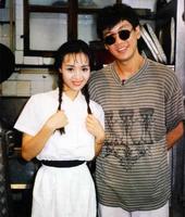 55岁艳星叶子楣曝近况，3600万豪购新楼盘，早年曾凭炒楼大赚特赚