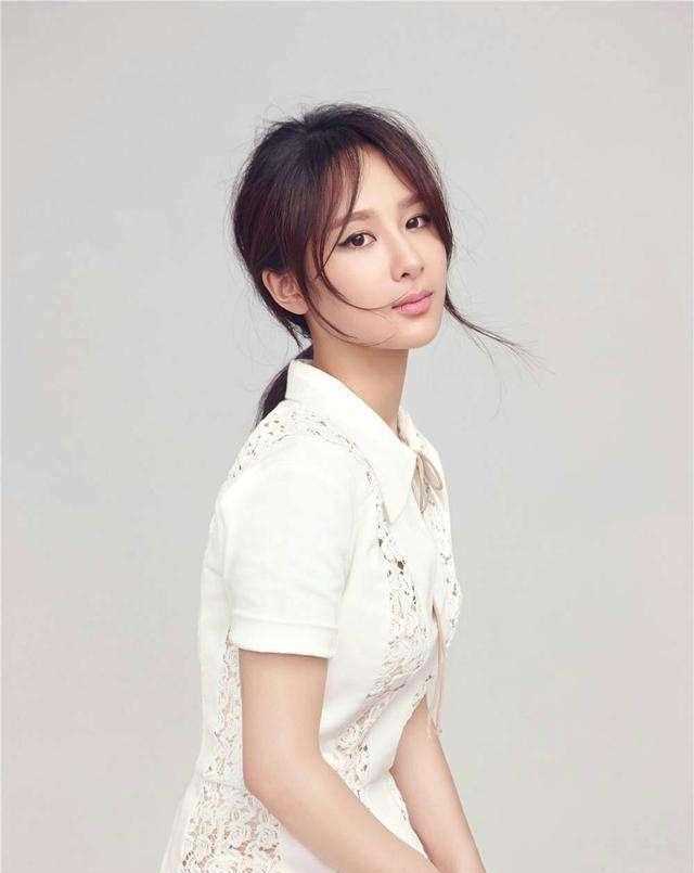 杨紫，张雪迎屈服娱乐圈“潜规则”你怎么看？