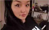 英国26岁美女因傲人身材被歧视！称患抑郁症，想靠手术过正常生活