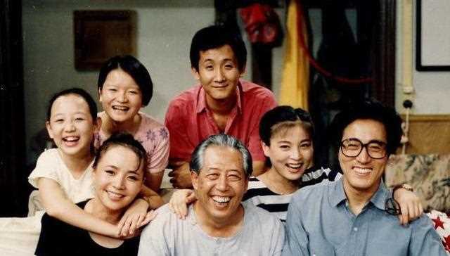 那么多童星长大了都往娱乐圈里钻，她却跑去结婚生子了！