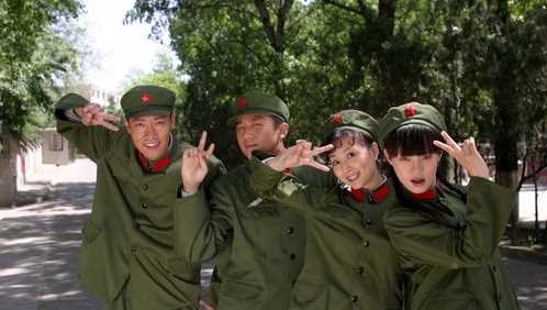 《幸福像花儿一样》孙俪殷桃争大梅，邓超救场，辛柏青遭编剧嫌弃