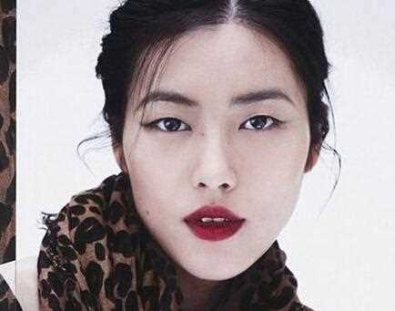 姑娘要变双眼皮，这件事对女孩子有多重要