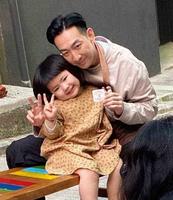 46岁香港男艺人叙旧陈冠希！婚后夜蒲妻子只眼开只眼闭