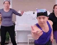 靠《本草纲目》跳出3000万粉丝，被“封杀”三次的刘畊宏能火多久？丨顶端100℃