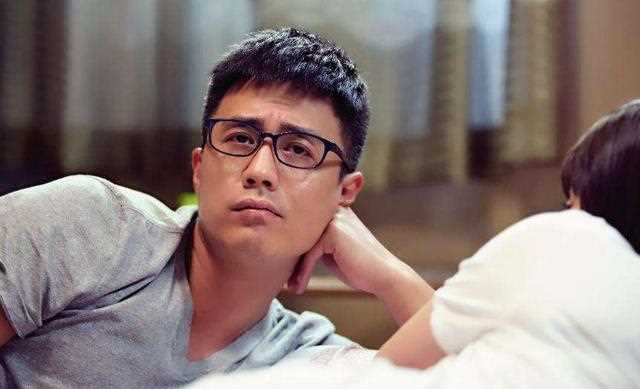 上梁不正下梁歪！杜志国风流、杜淳插刀，这对好父子，先后都糊了