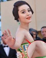 这些女星真的重口味，拜托你们私处部位处理的干净一些！