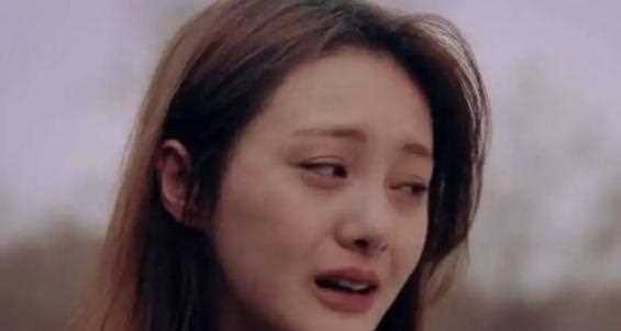 由清纯小仙女到精神不稳，被指“发狂”，郑爽到底经历了什么？