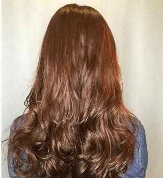 新春烫发“半头卷”依然十分受欢迎，好打理不老气