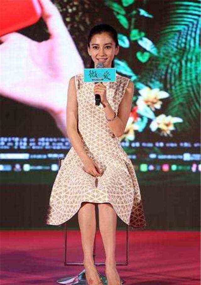 同样的一双鞋，却被多位女明星相中，对比下来看baby怎么取胜