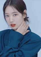朴信惠，实力派美女演员，女主专业户，知性优雅的气质，美爆啦