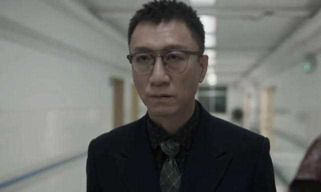孙红雷的红黑史：靠丁嘉丽上位，出轨知名女星，娶小15岁娇妻