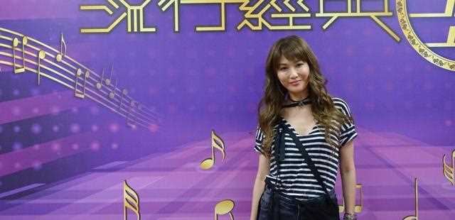 李彩华宣佈回归香港乐坛开个唱 演唱会海报80年代口味极重