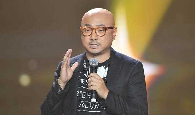 《囧妈》：隐藏在控制和改造下的“完整之我”，引发的深度思考