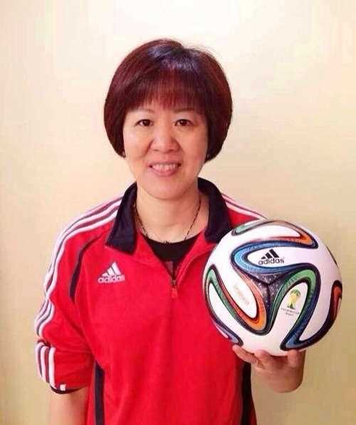 58岁郎平主教练，认爱王育成，获女儿白浪称赞，前夫如此评价郎平
