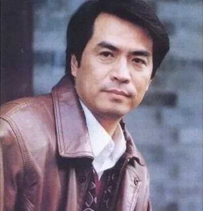 老戏骨廖京生为人低调演技好，与何晴不是夫妻：这个谣言传太久了