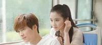 美女要和你共听耳麦,你会愿意吗?《栀子花开》李易峰给了你答案 美女要和你共听耳麦,你会愿意吗?《栀子花开》李易峰给了你答案