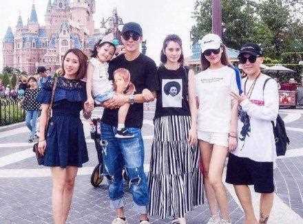 从洪欣与张丹峰的婚姻危机中，宝妈或许应该吸取这个教训，很现实
