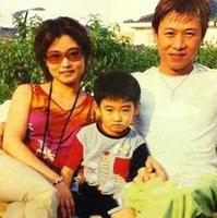 胡亚捷走过洁癖折磨,24张便签见证幸福 胡亚捷走过洁癖折磨,24张便签见证幸福