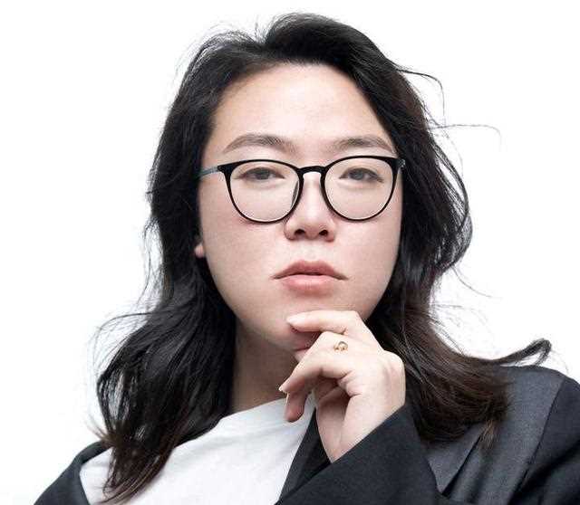 网红“浪胃仙”自曝性别之谜，离异数年独自带娃，穿女装另有隐情