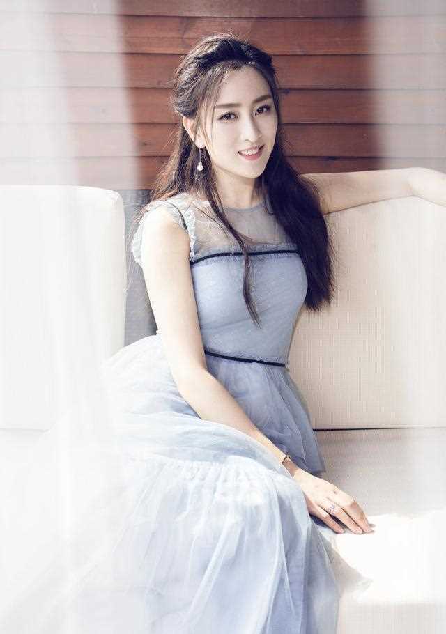 黄毅清预告要放料：关于女星YL不为人知的事，杨澜、袁立已中招