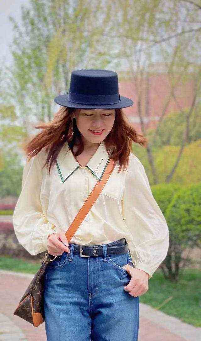 这两年流行的“睡衣外穿”，慵懒又时尚，教你一周穿不重样