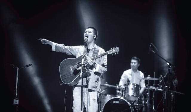 “民谣”一直在路上——马頔与《傲寒》