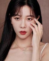 宋妍霏，拥有独特气质的靓丽美女，高冷美艳的外形，你心动吗？