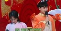 吴昕确定退出《快本》？新女主持与李维嘉亲密合影，抢占C位